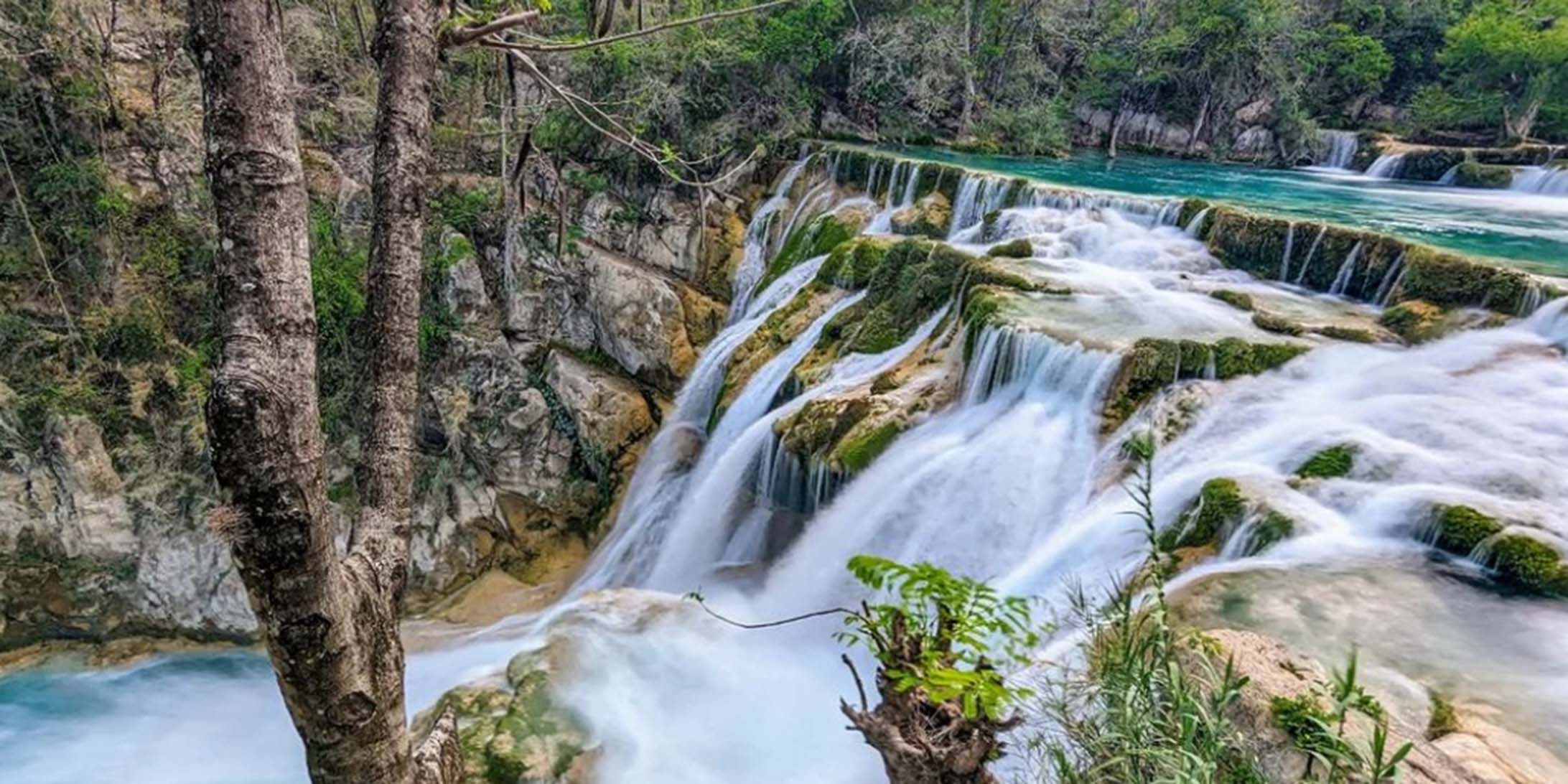 Hiking Adventure at Cascada el Salto del Agua: Exploring the Most Scenic Trails